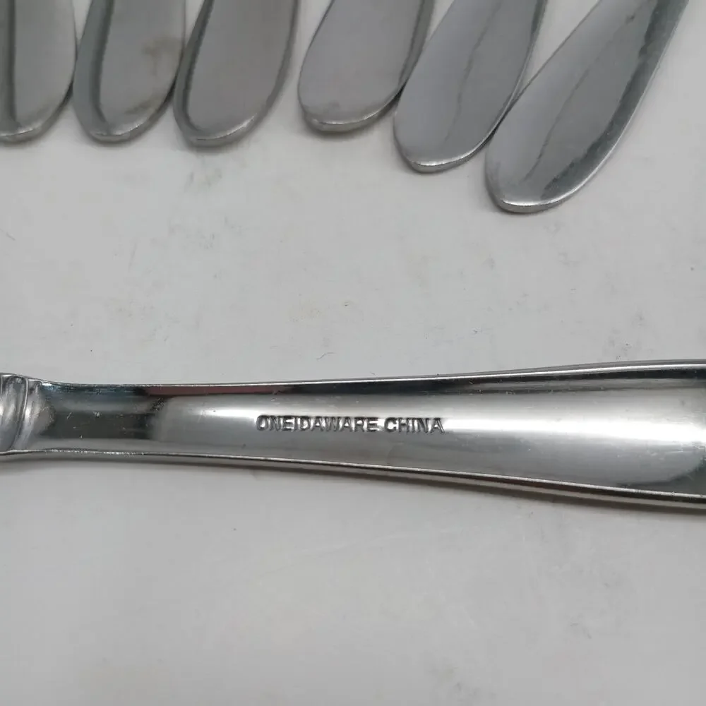 7X Spns Oneida Banbury Pattern Spoons Stainless Steel Flatware Table Teaspoons